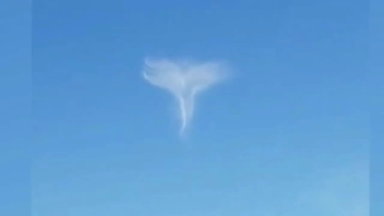 Đấm mây hình thiên thần